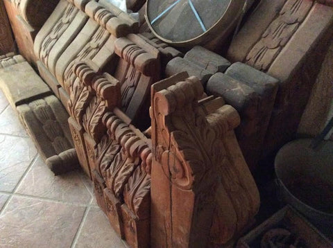 Ménsula capitel de madera