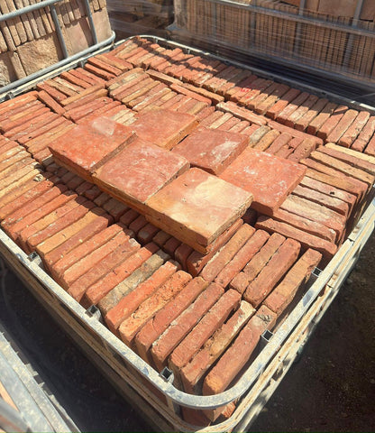 Suelo de barro antiguo 18-19 x 18-19 x 2,5-3 cm