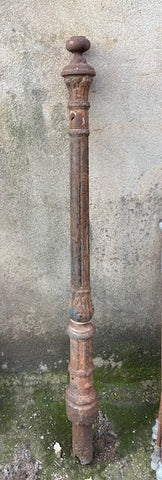 Arranque de escalera de hierro