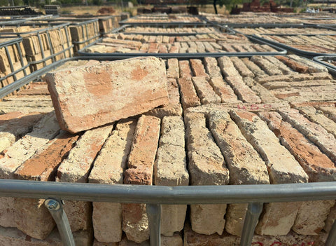 Ladrillo de barro antiguo