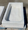 Lavabo de mármol antiguo.