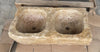 Fregadero 2 senos de piedra beige.