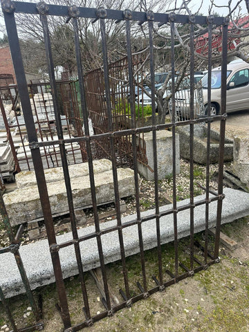 Pareja de rejas de forja siglo XVI