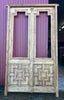 Puerta cristalera antigua.
