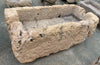 Pilón de piedra 1,65 m x 80 cm.