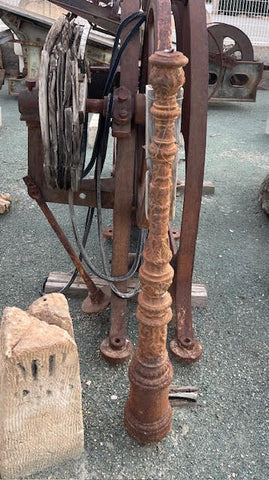 Arranques de escalera de hierro