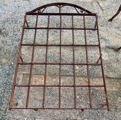 Reja de hierro cruzado medio arco
