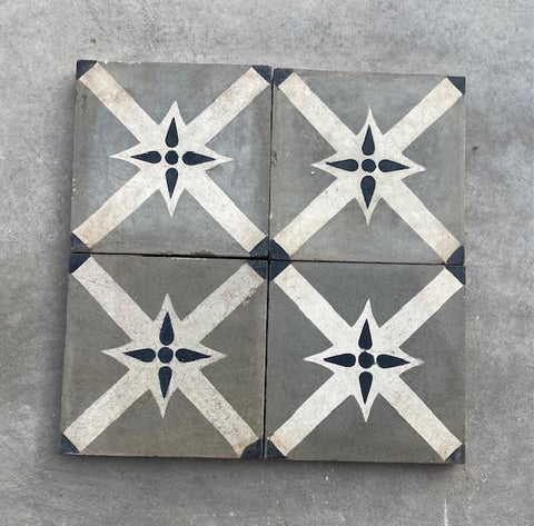 Baldosa hidraulica antigua