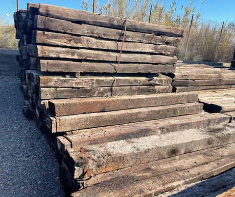 Traviesas de tren rusticas