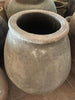 Tinaja de barro antigua.