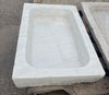 Lavabo de mármol antiguo.