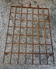 Reja de hierro cruzado.