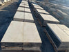 Losa de piedra rectangular.