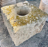 Pilón de piedra arenisca cuadrado 54 cm x 54 cm.