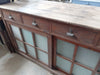 Mueble aparador antiguo.