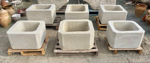 Pilones de piedra