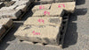Escalones de piedra antiguos.