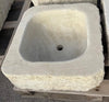 Lavabo de piedra.