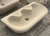 Lavabo de piedra de sillar.