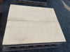 Losa de piedra rectangular.