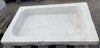 Lavabo de mármol antiguo.