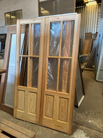 Puertas cristaleras de madera