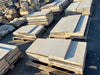 Losa de piedra rectangular.