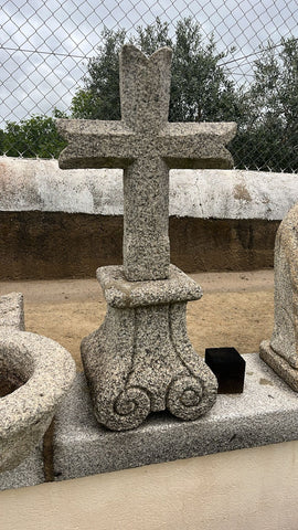 Cruz de granito