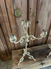 Candelabros de hierro antiguos.