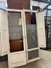 Puertas cristaleras con contraventanas.