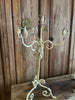 Candelabros de hierro antiguos.