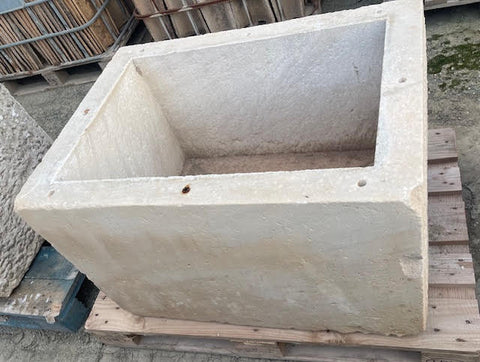 Pilon de piedra 91 x 66 cm
