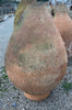 Tinaja de barro antigua.