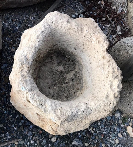 Pila antigua de piedra arenisca 46 cm x 38 cm