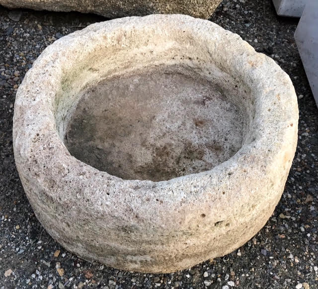 Pilón de piedra redondo 46 cm diámetro