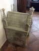 Sagrario de mármol antiguo.