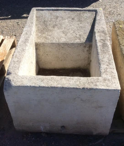 Pila de lavar de piedra