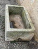 Pilón de piedra caliza rectangular
