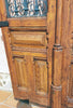 Puerta antigua de entrada señorial.
