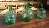 Conjunto de damajuanas panzonas.