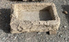 Lavabo de piedra caliza.