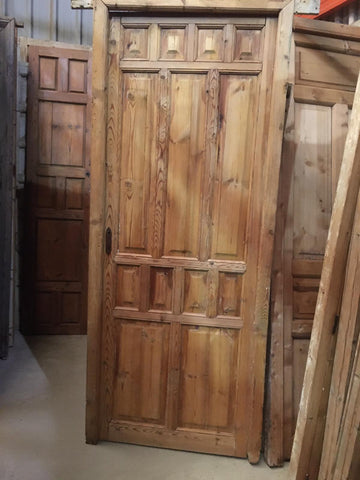 Puerta de madera