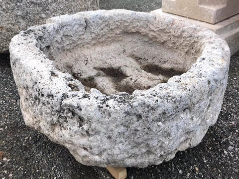 Pila de piedra 65 cm x 60 cm