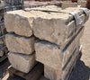 Cornisa de piedra.