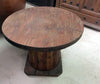 Mesa reciclada con bobina antigua.