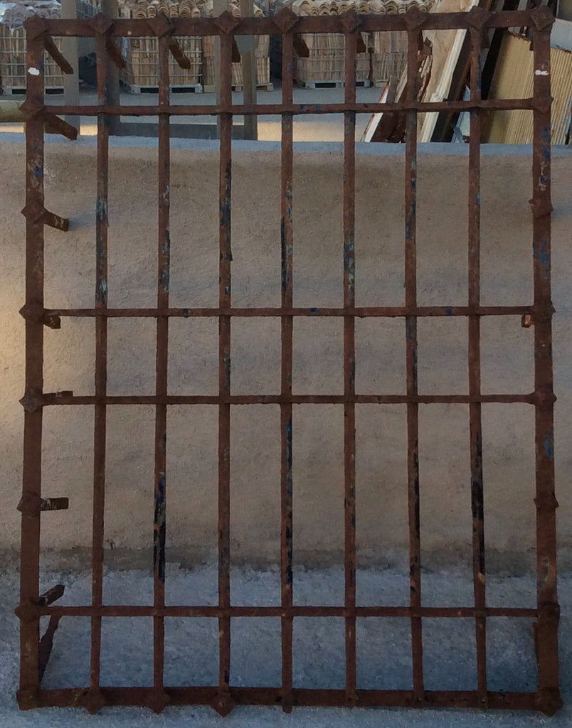 Reja de hierro antigua 1,24 alto x 96 ancho.